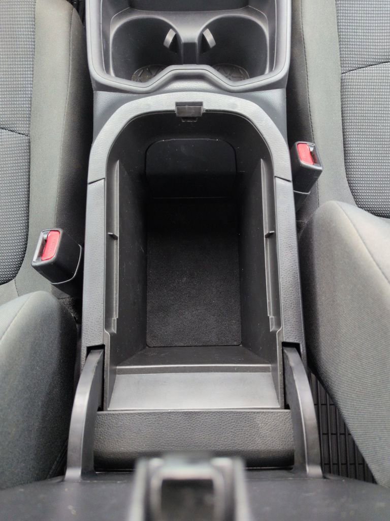 Used 2021 Toyota RAV4 LE image 26