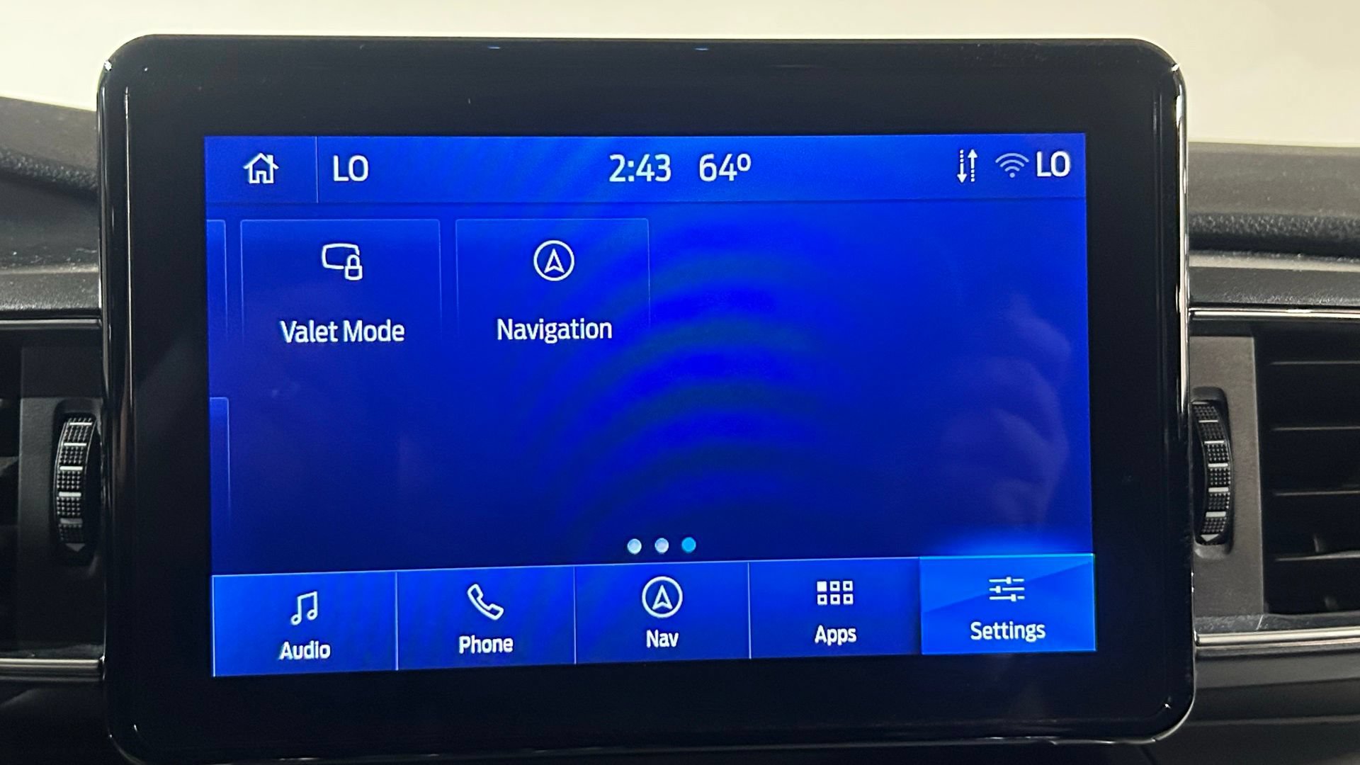 Used 2022 Ford Explorer XLT w/ Equipment Group 202A AWD/4WD image 92