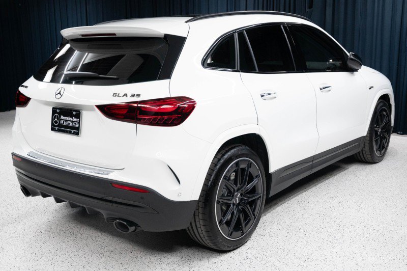 New 2026 Mercedes-Benz GLA 35 AMG 4MATIC image 5