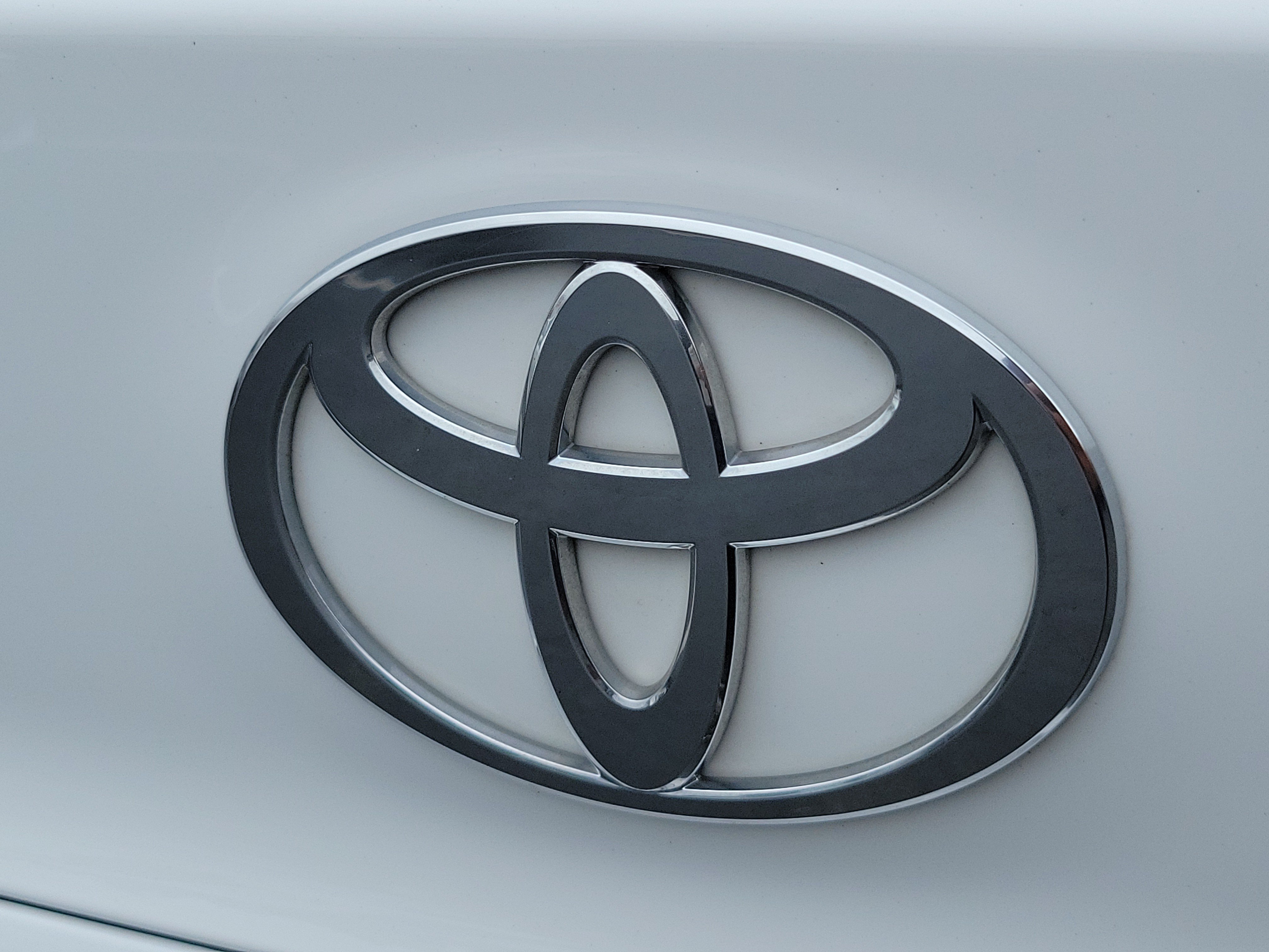 Certified 2025 Toyota Camry LE FWD image 7