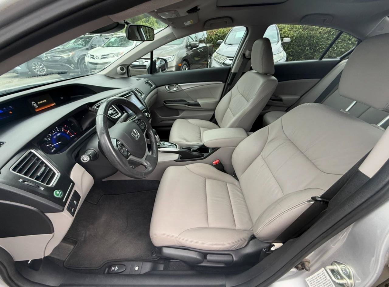Used 2015 Honda Civic Hybrid Sedan image 10
