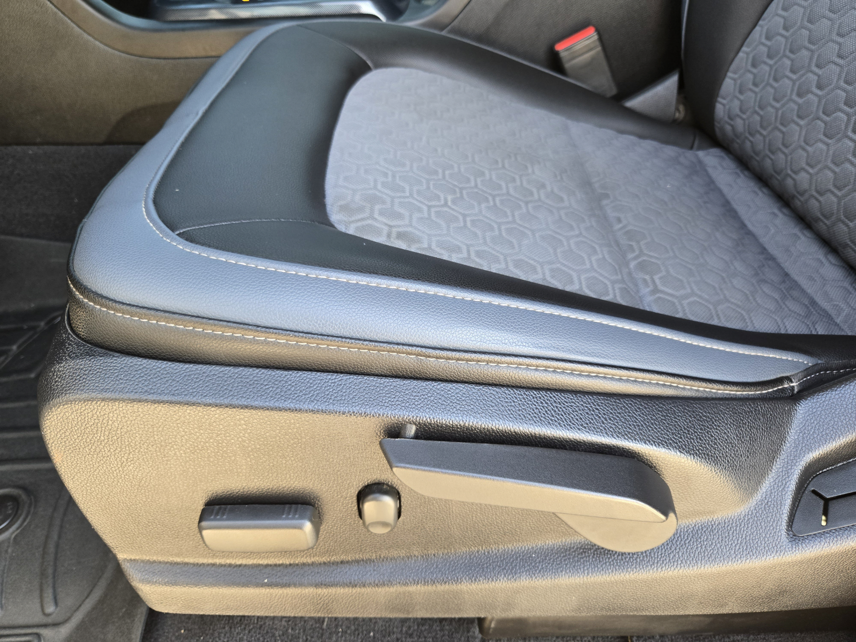 Used 2019 Chevrolet Colorado Z71 RWD image 22