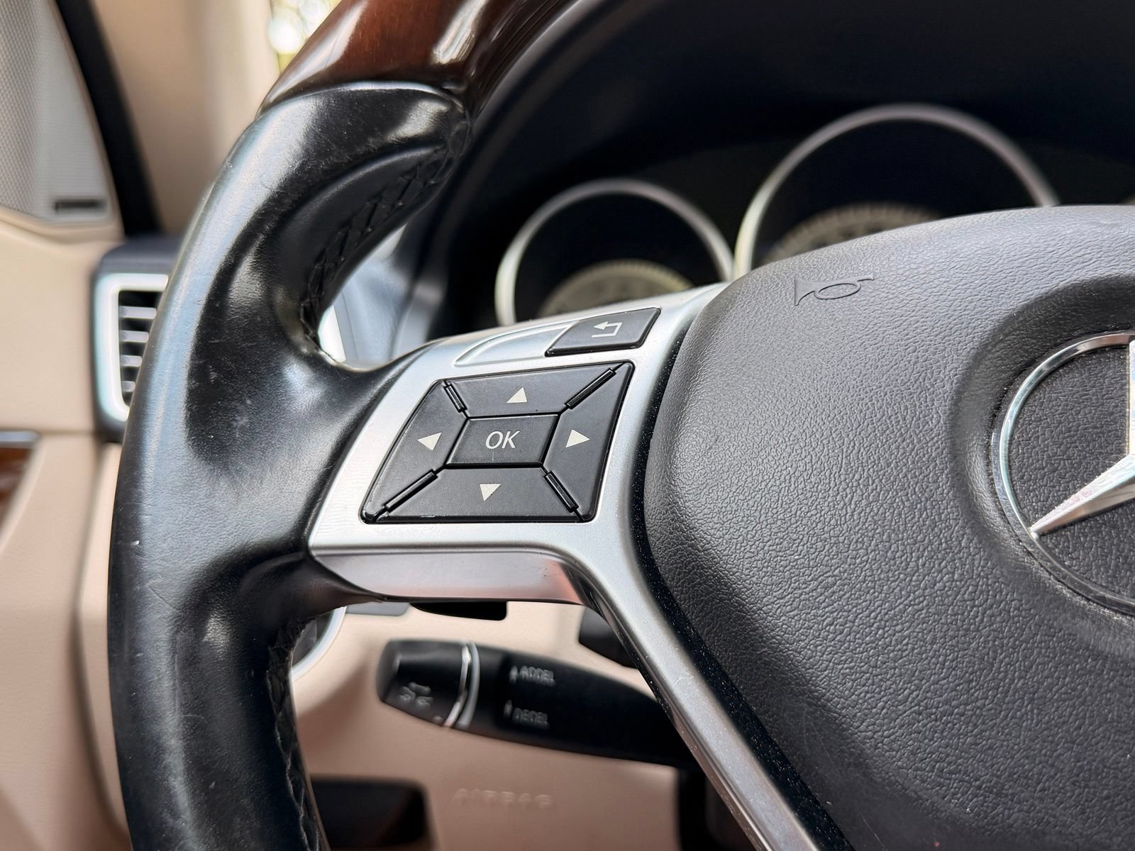 Used 2016 Mercedes-Benz E 400 Cabriolet image 18