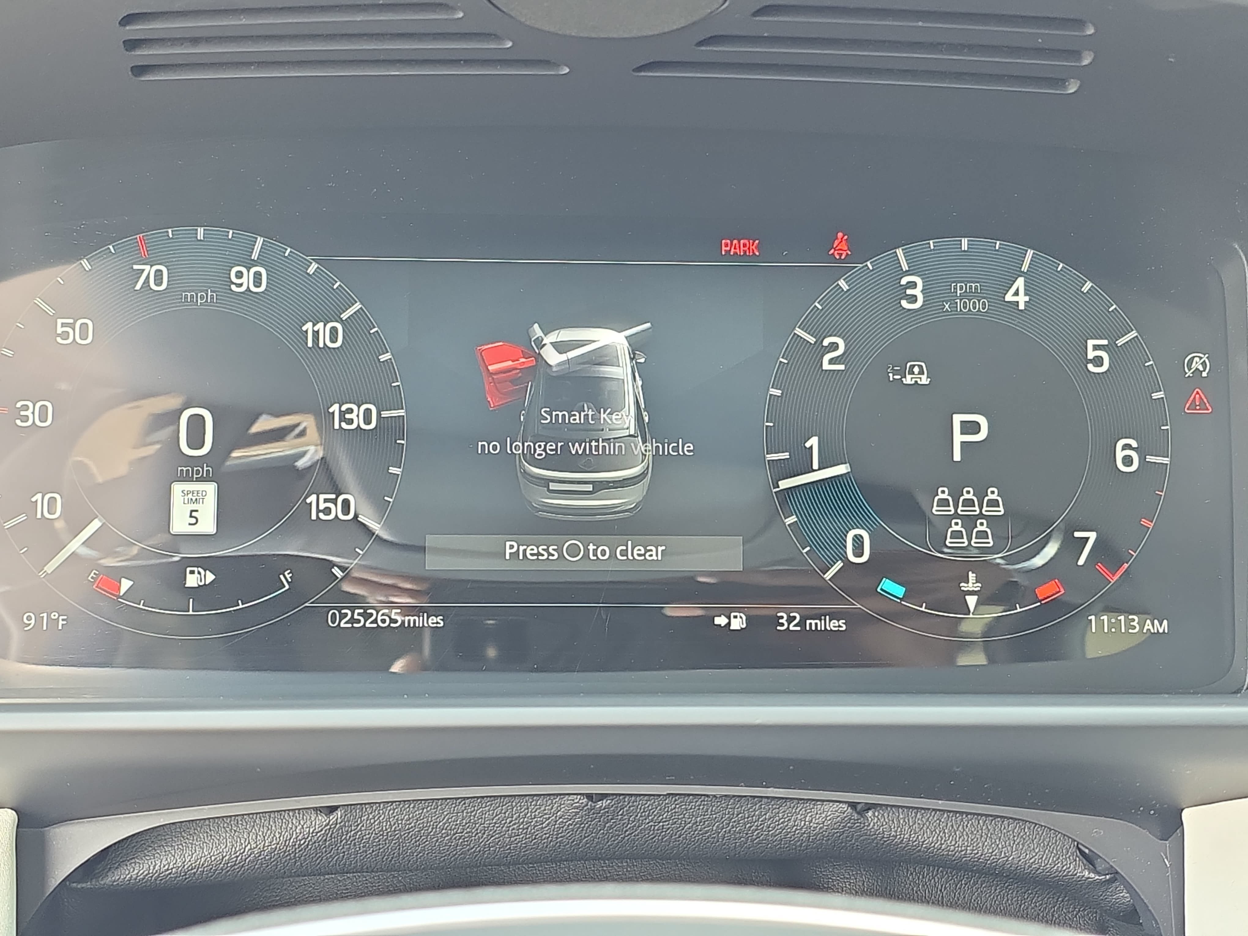Certified 2025 Land Rover Discovery S AWD/4WD image 21