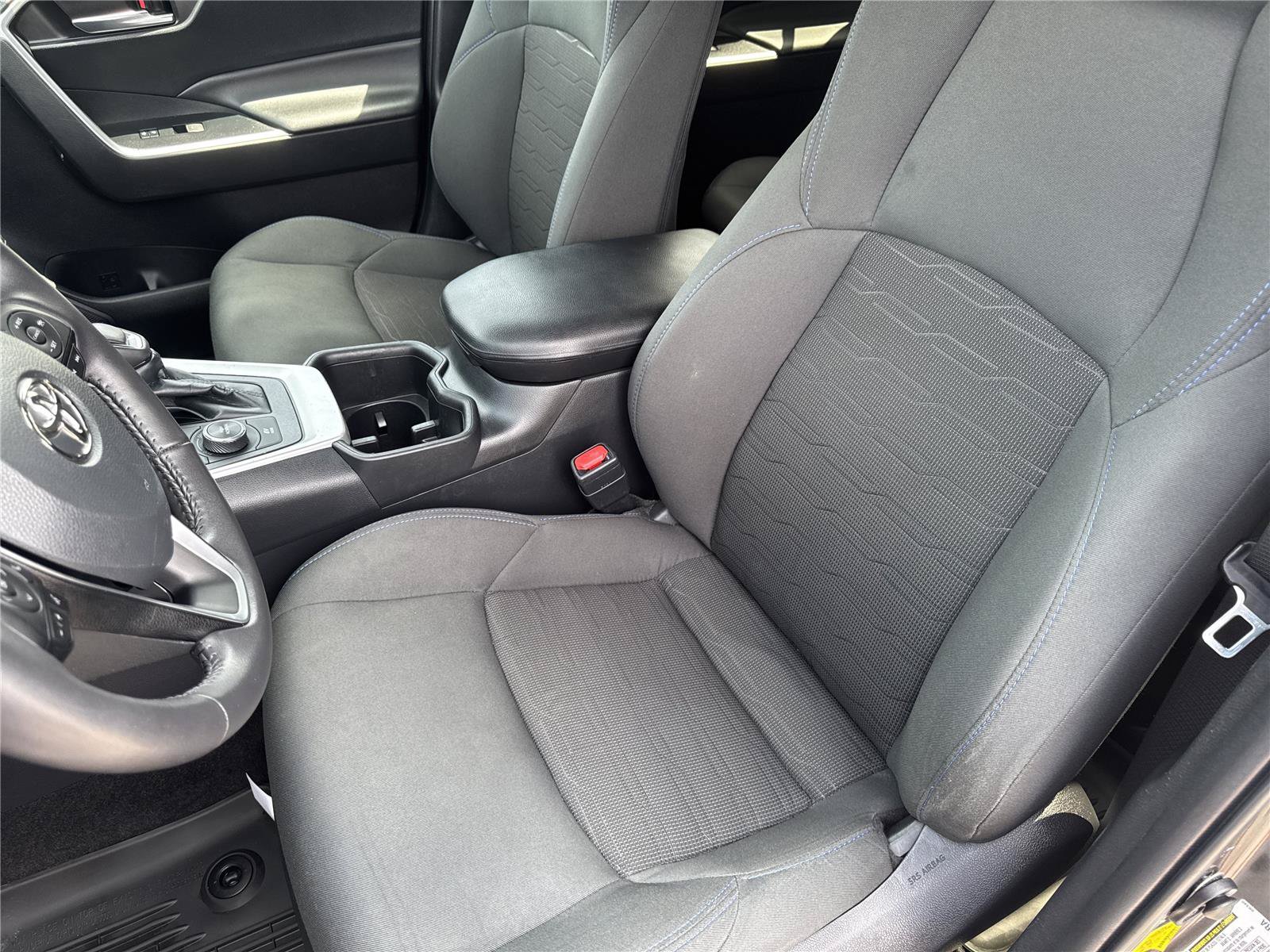 Used 2022 Toyota RAV4 SE w/ Convenience Package AWD/4WD image 11