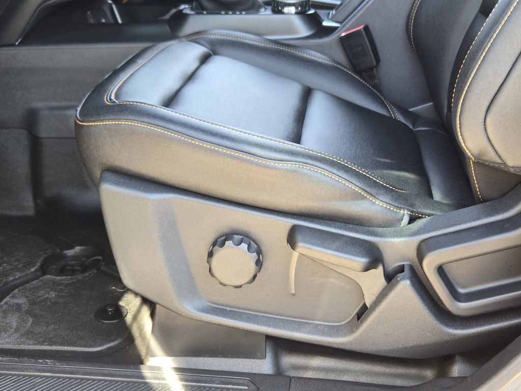 Used 2024 Ford Bronco Badlands image 30