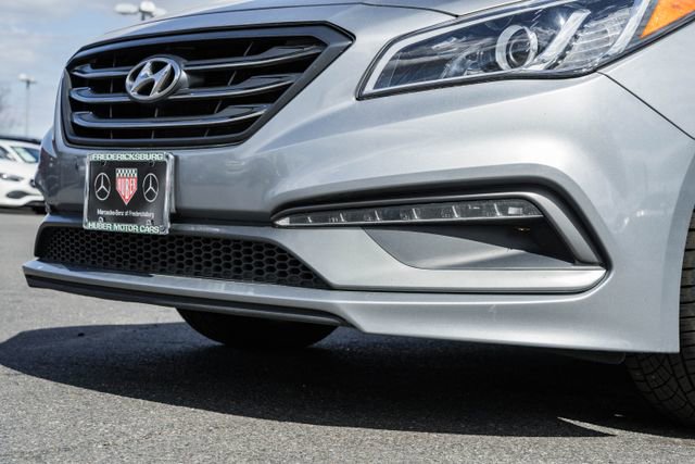 Used 2017 Hyundai Sonata Sport w/ Value Edition Package 02 image 12
