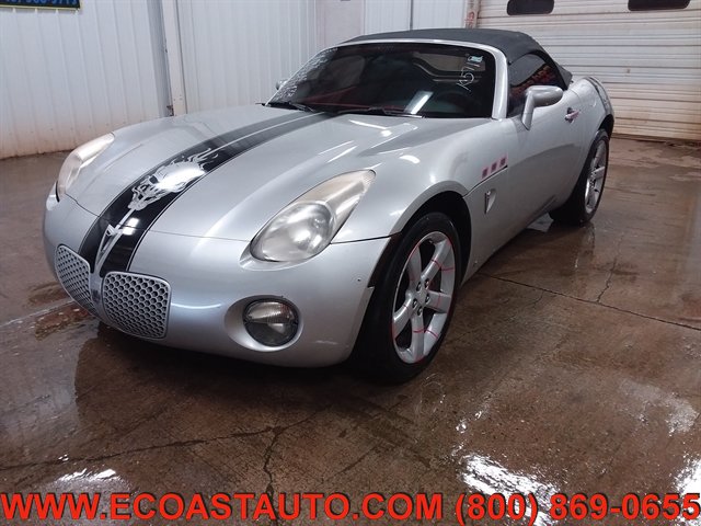 Used 2006 Pontiac Solstice Convertible w/ Power Package RWD image 4