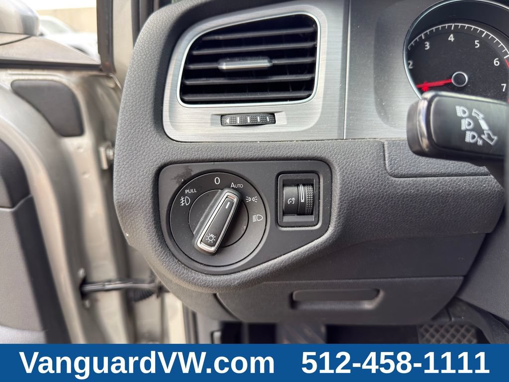 Used 2017 Volkswagen Golf SE FWD image 21