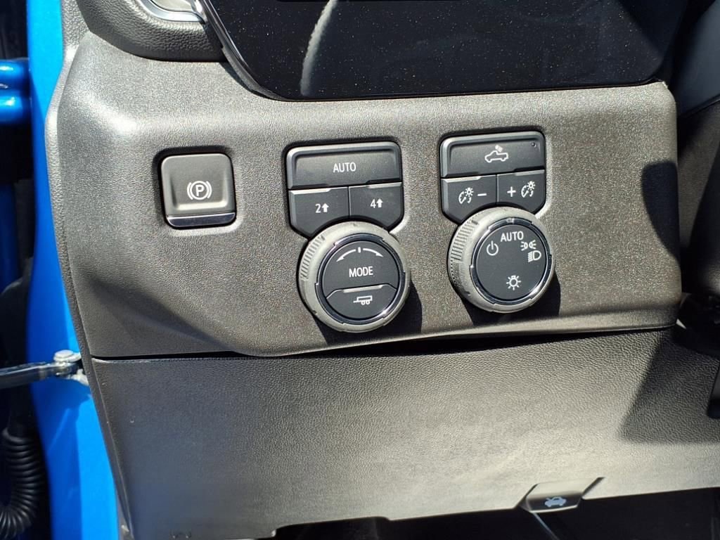 New 2025 Chevrolet Silverado 1500 LT AWD/4WD image 16