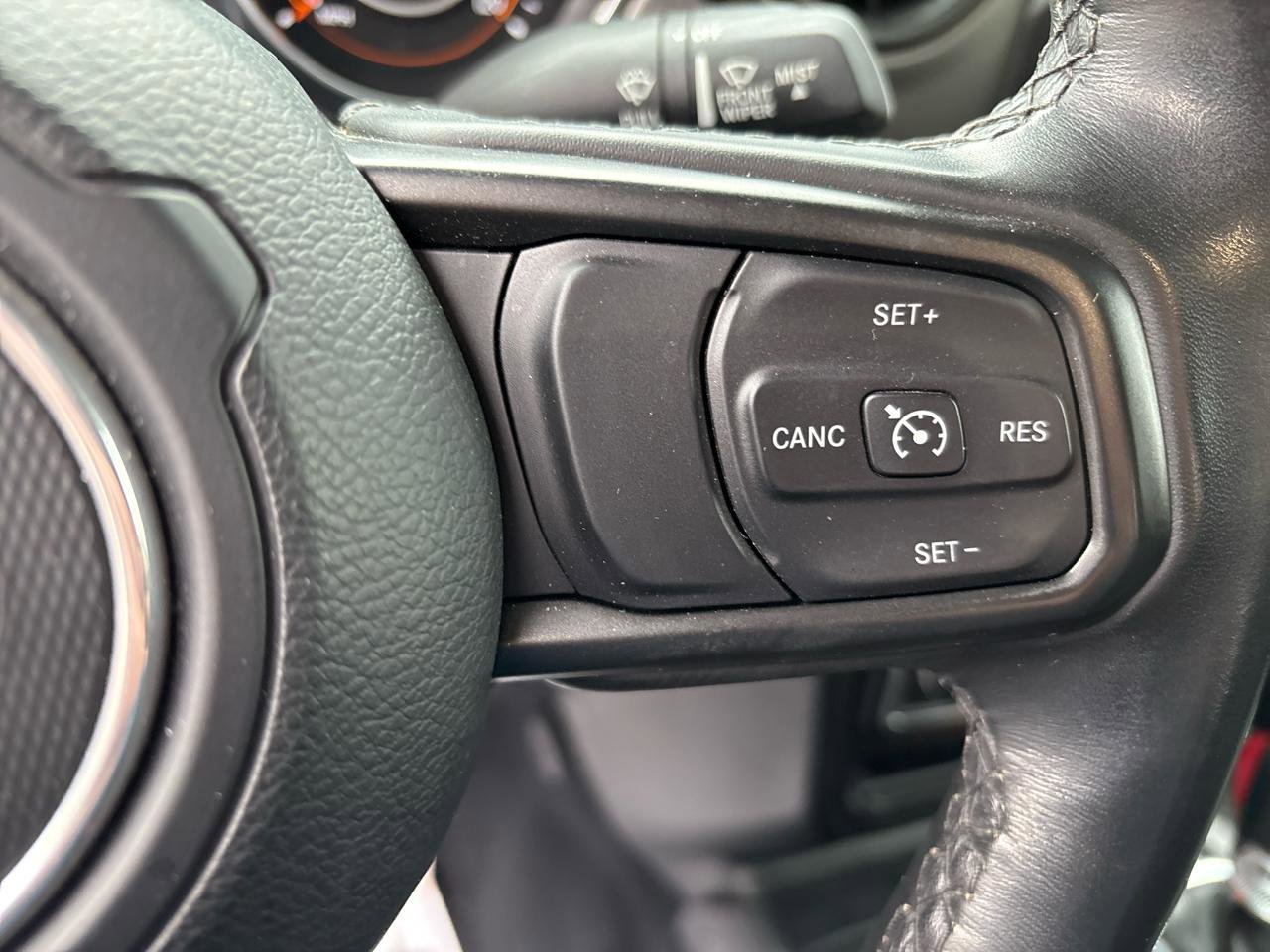 Used 2021 Jeep Gladiator Sport image 20