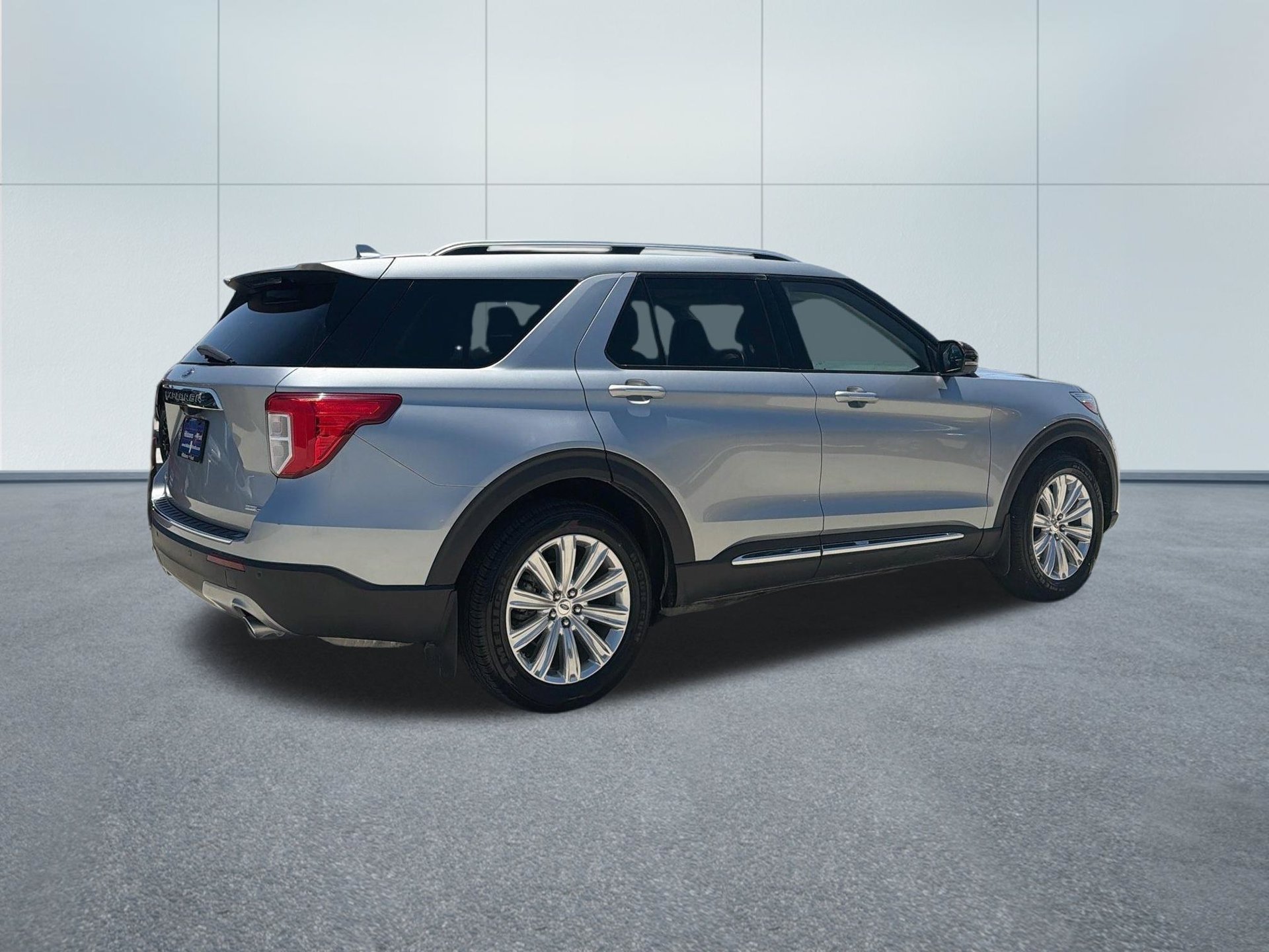 Used 2020 Ford Explorer Limited AWD/4WD image 5