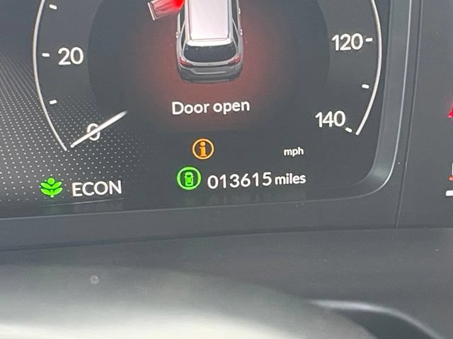 Used 2025 Honda Pilot Black Edition image 20