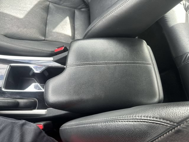 Used 2016 Honda Accord Touring image 26