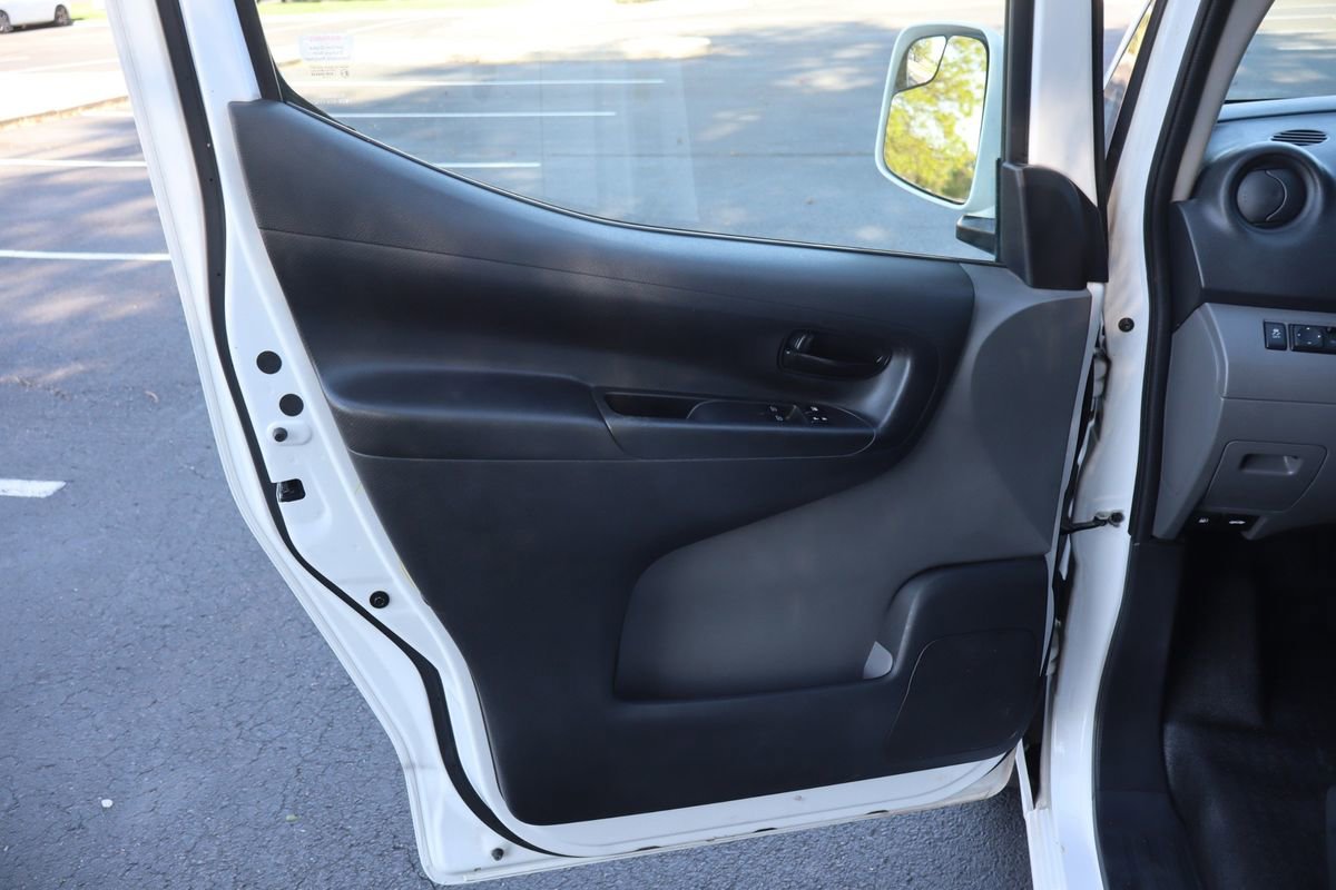 Used 2020 Nissan NV200 SV w/ Back Door Glass Package FWD image 19