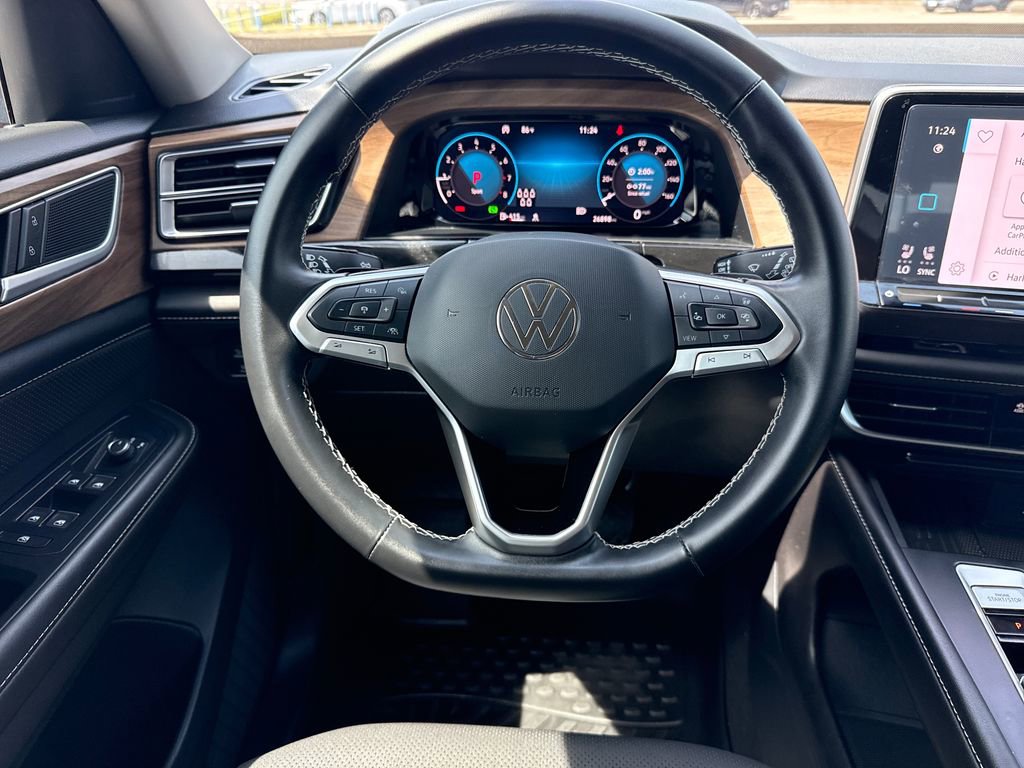 Used 2025 Volkswagen Atlas SE FWD image 25