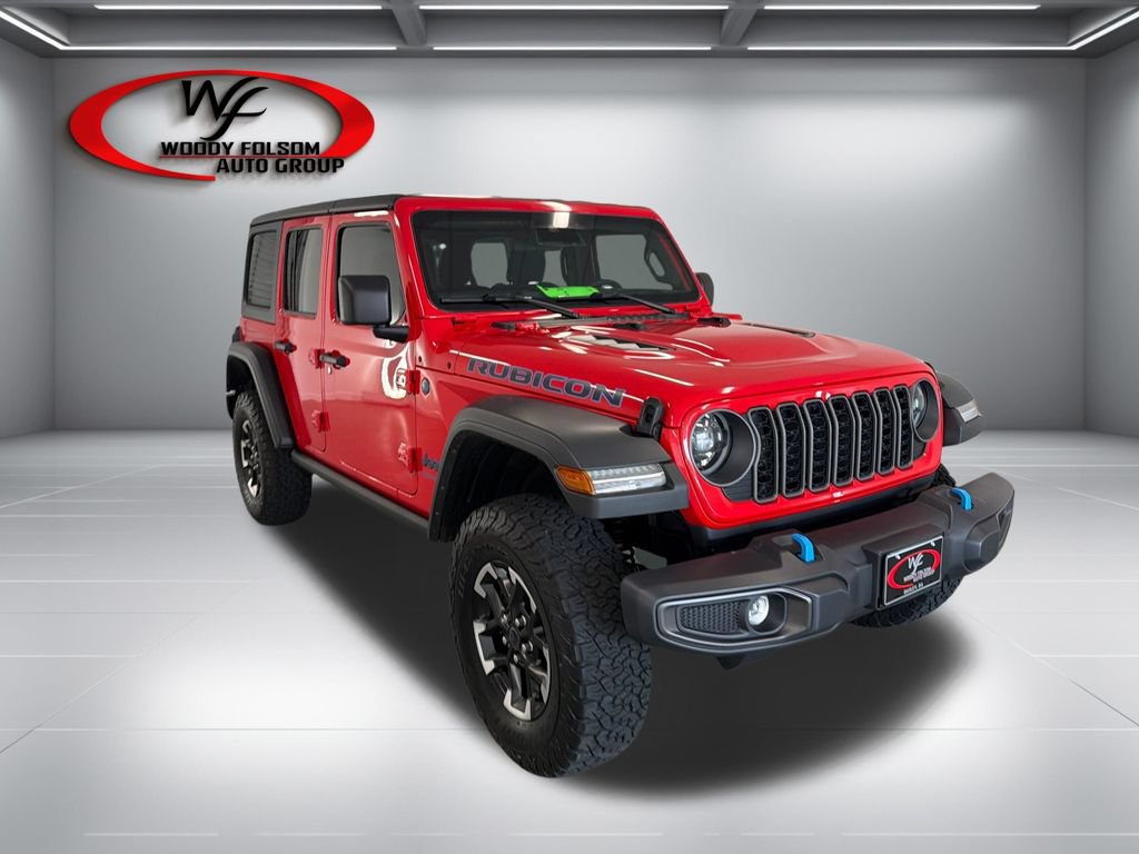 Used 2025 Jeep Wrangler Unlimited Rubicon 4xe w/ Convenience Group AWD/4WD image 3
