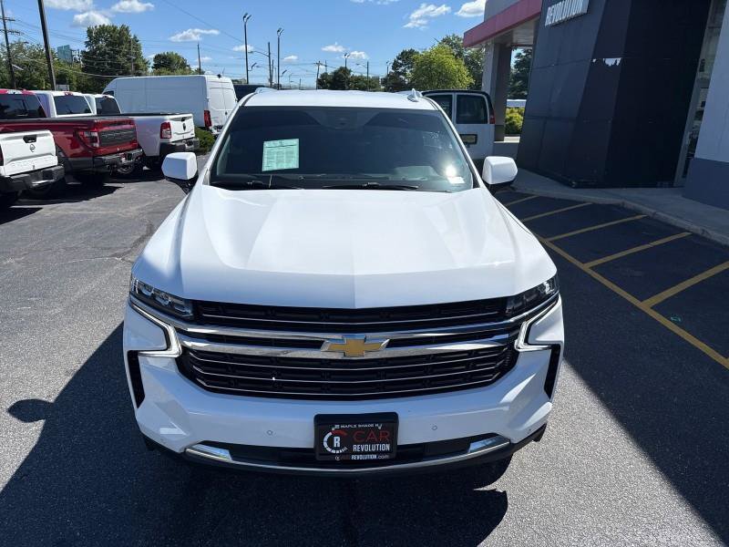 Used 2024 Chevrolet Suburban LT image 2
