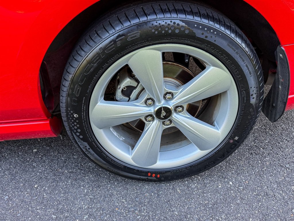 Used 2013 Ford Mustang GT Premium RWD image 16