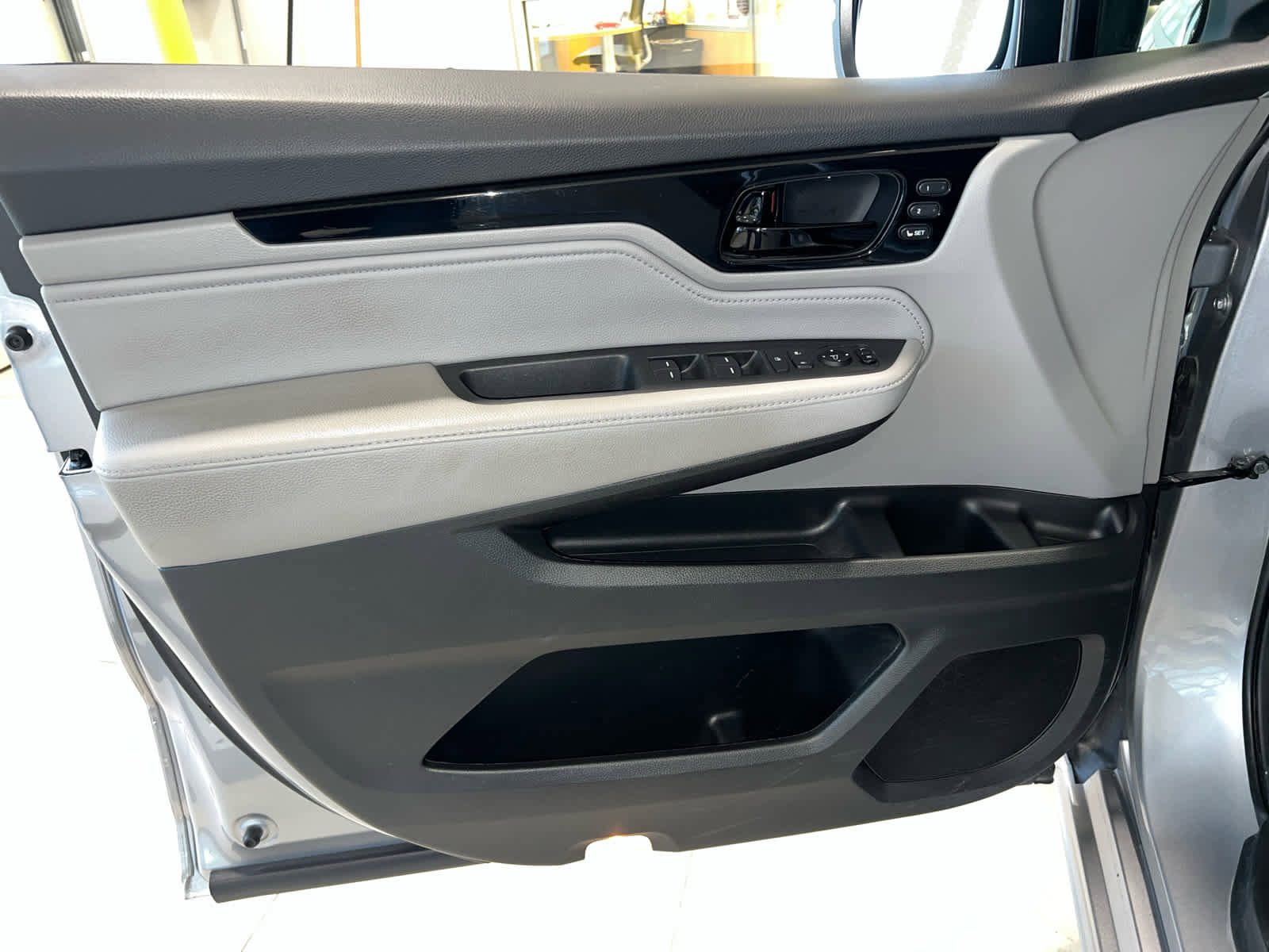 Used 2022 Honda Odyssey Touring image 9