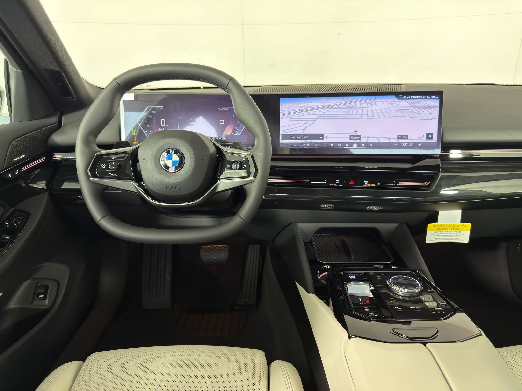 Used 2026 BMW 530i w/ Convenience Package RWD image 29