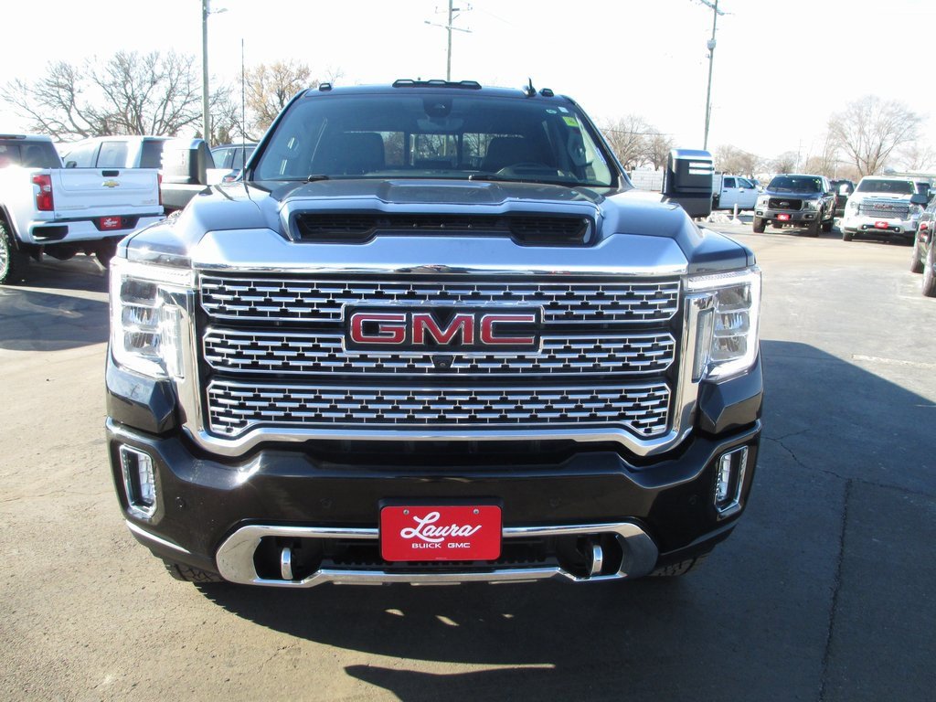Used 2021 GMC Sierra 3500 Denali w/ Denali Black Diamond Edition image 12