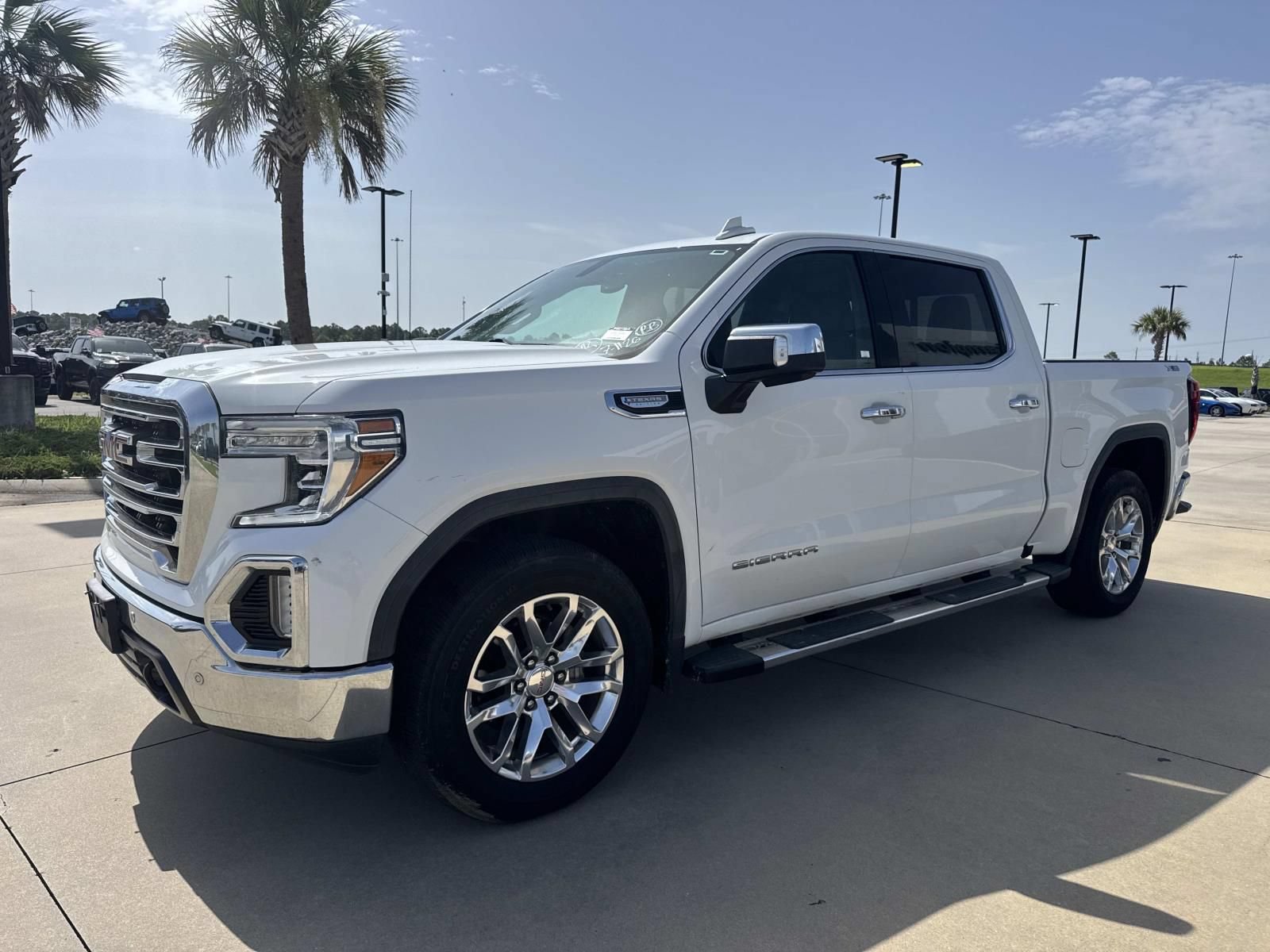 Used 2021 GMC Sierra 1500 SLT AWD/4WD image 3