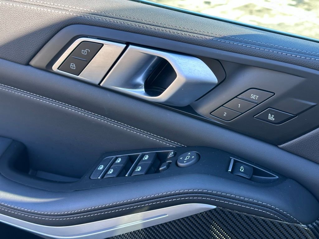 Used 2023 BMW X5 M50i w/ Executive Package image 18