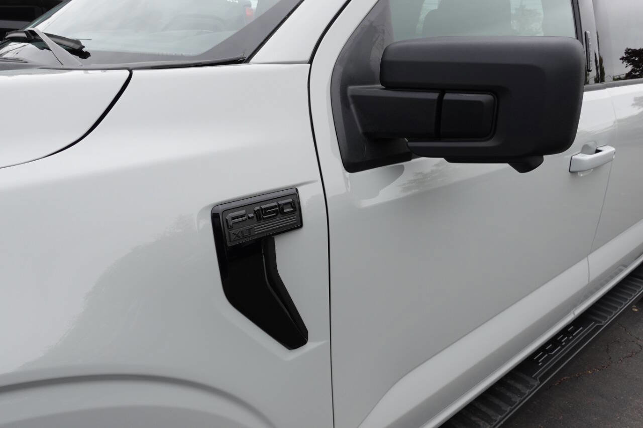 Used 2024 Ford F150 XLT w/ XLT Black Appearance Package AWD/4WD image 7