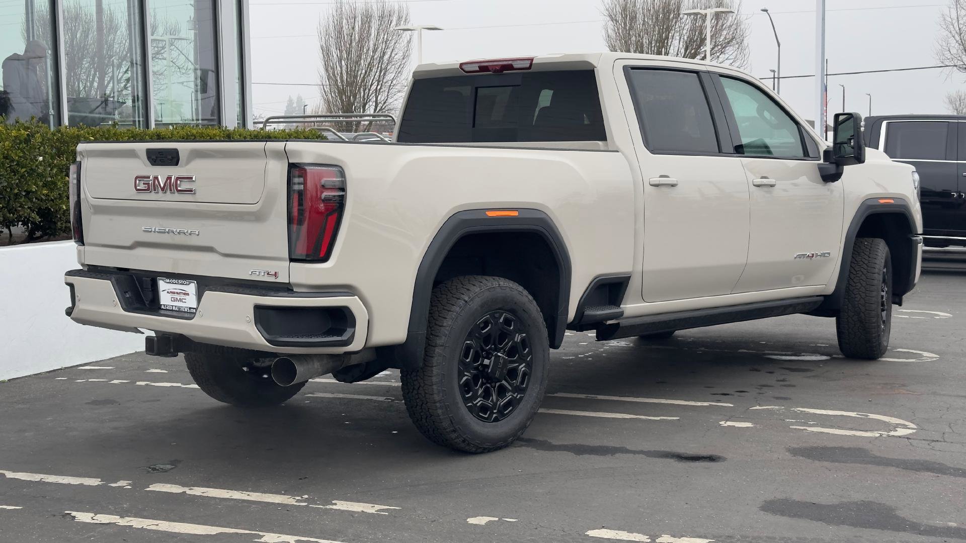 New 2026 GMC Sierra 2500 AT4 w/ AT4 Premium Plus Package image 3