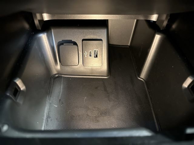 Certified 2025 Ford Explorer ST-Line image 25