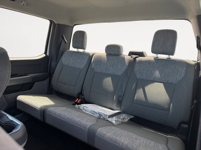Used 2023 Ford F250 XLT w/ FX4 Off-Road Package AWD/4WD image 13