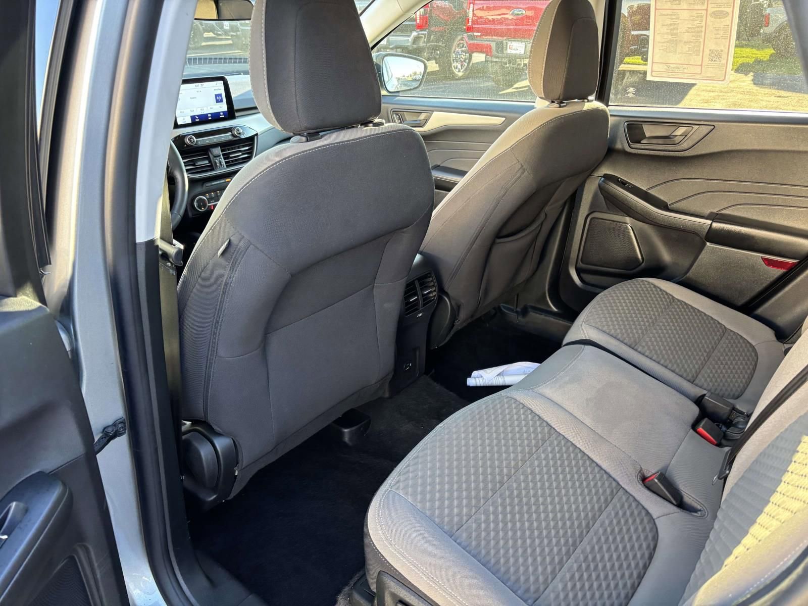 Certified 2022 Ford Escape SE w/ SE Sport Appearance Package image 29