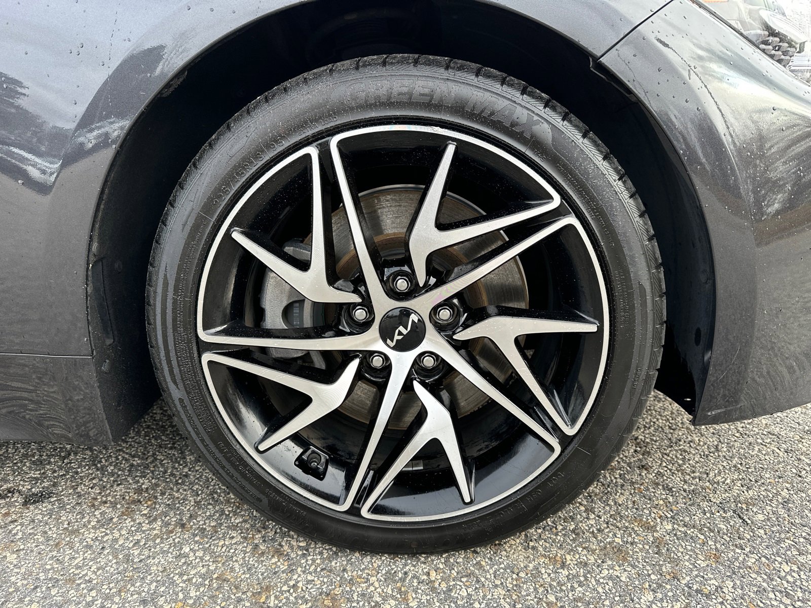 Used 2022 Kia Stinger GT-Line w/ Sun & Sound Package image 12