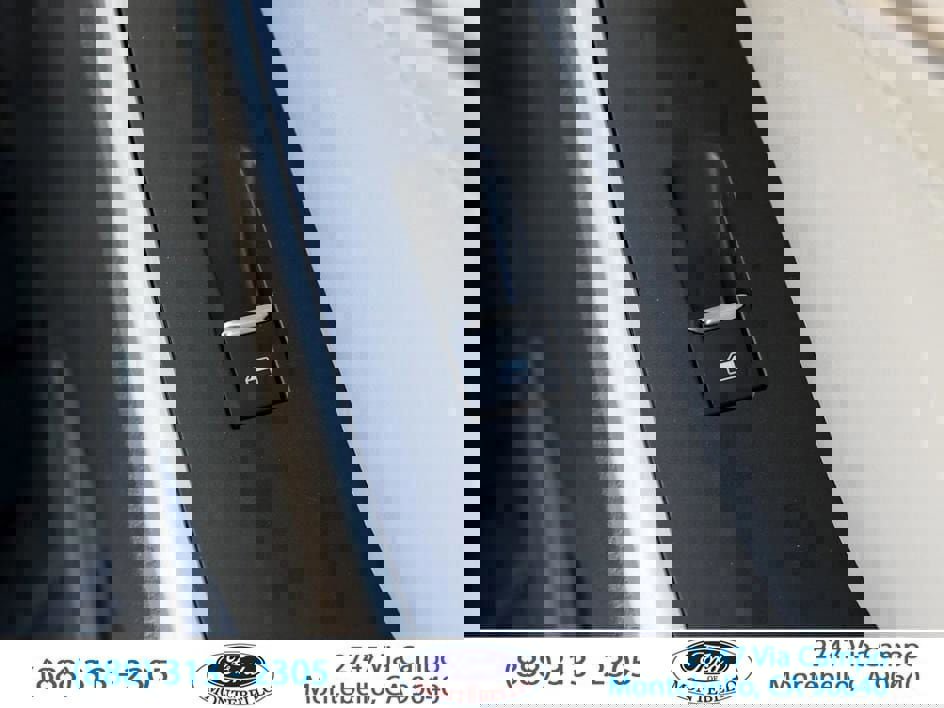 Used 2024 Ford Explorer XLT w/ Equipment Group 202A image 28