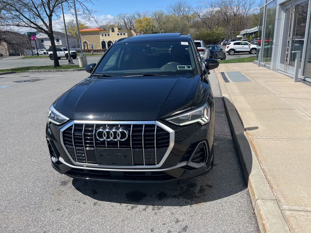 Used 2020 Audi Q3 2.0T Prestige w/ Prestige Package image 47