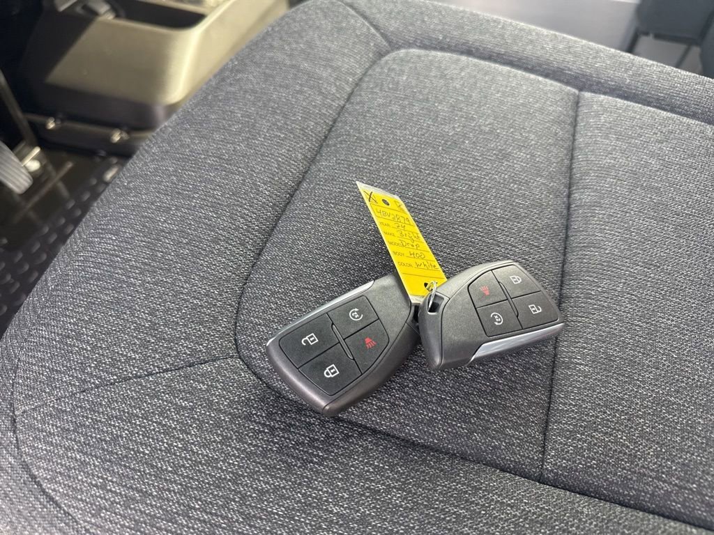 Used 2024 Chevrolet Brightdrop 400 w/ Commercial Equipment Package AWD/4WD image 30