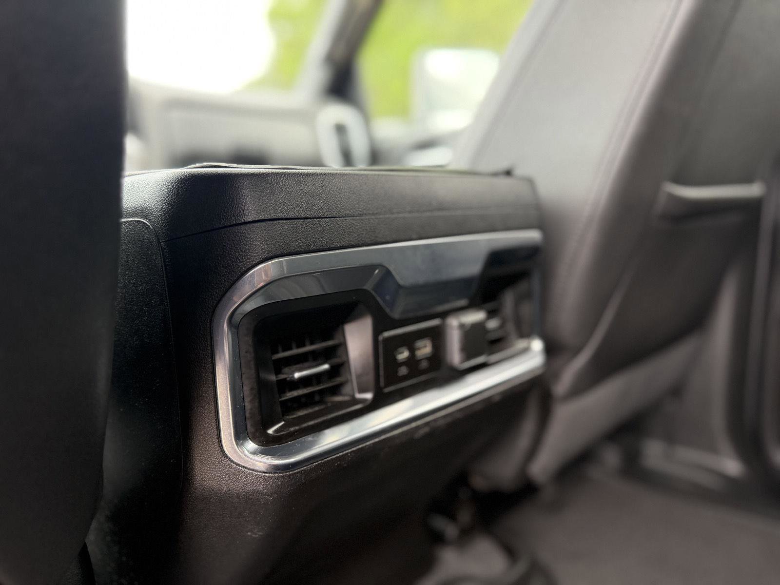 Used 2022 GMC Sierra 2500 AT4 w/ AT4 Premium Plus Package AWD/4WD image 23