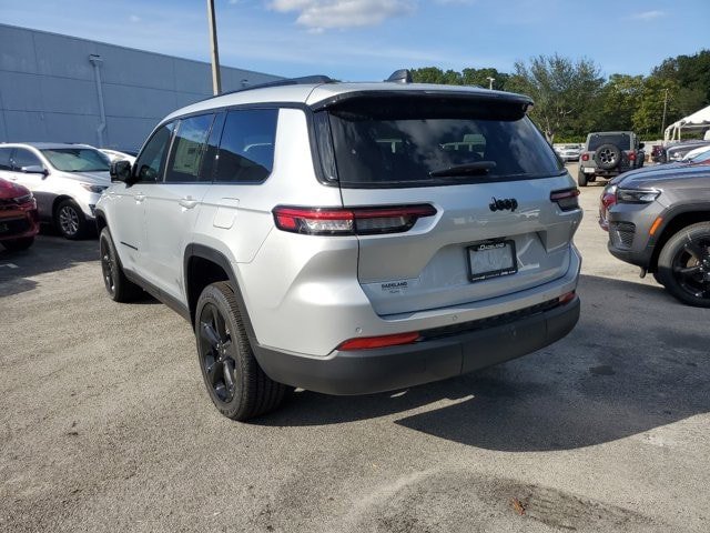 New 2024 Jeep Grand Cherokee L Altitude RWD image 3