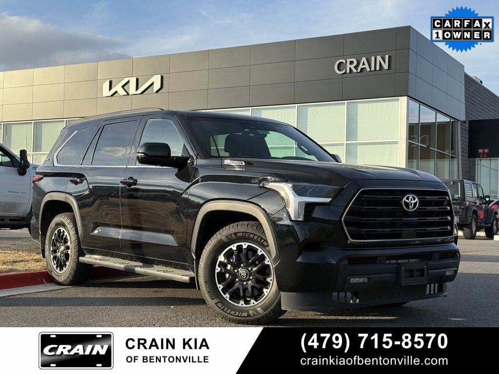 Used 2025 Toyota Sequoia SR5 image 1