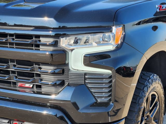 Used 2025 Chevrolet Silverado 1500 LT Trail Boss w/ Convenience Package II AWD/4WD image 16