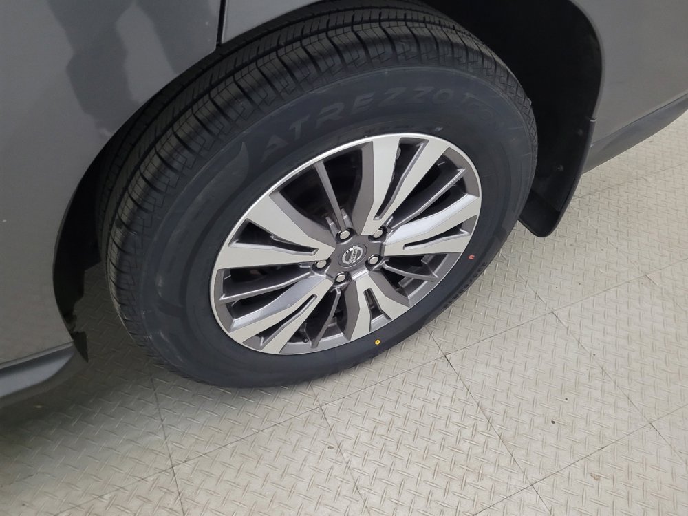 Used 2019 Nissan Pathfinder S AWD/4WD image 31