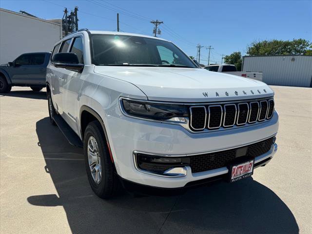 Used 2024 Jeep Wagoneer L 4WD w/ Convenience Group I image 3