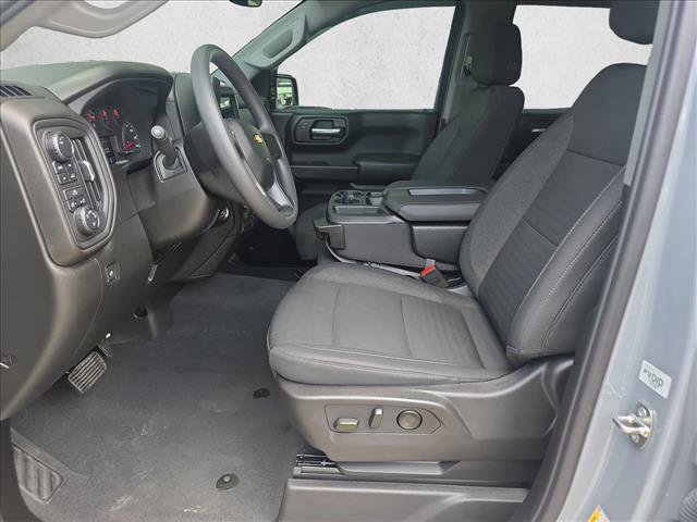 Used 2024 Chevrolet Silverado 1500 Custom w/ Turbomax Blackout Package AWD/4WD image 10