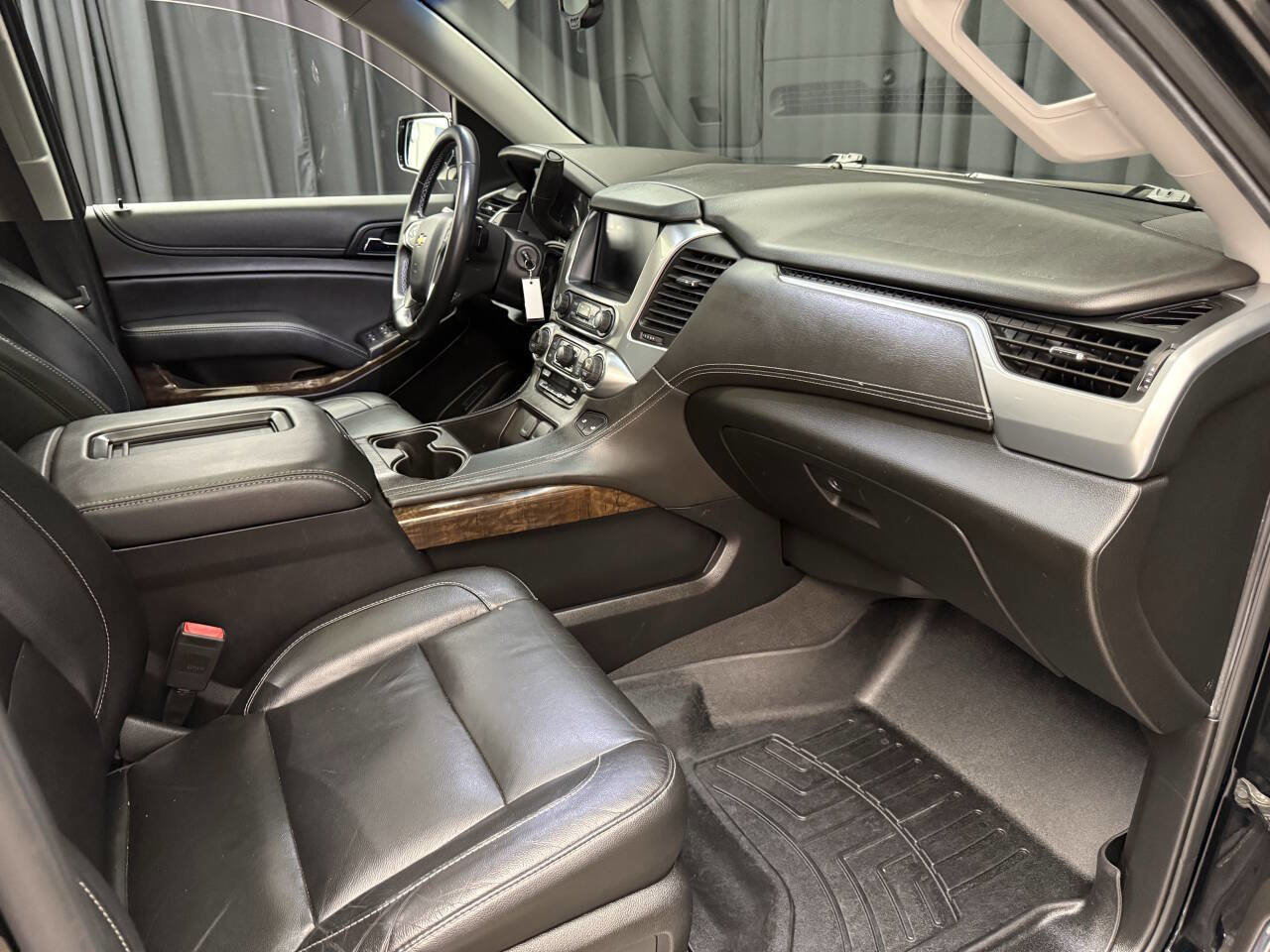 Used 2019 Chevrolet Suburban LT AWD/4WD image 20