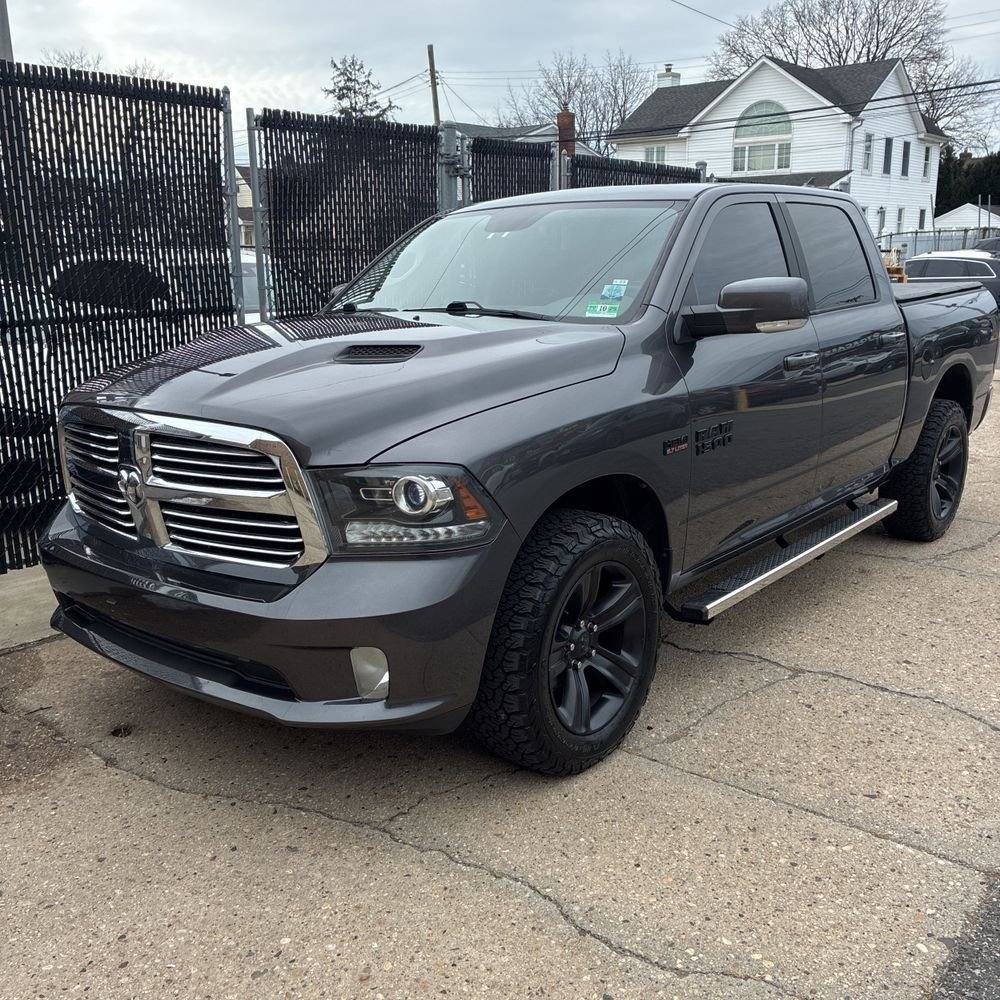 Used 2018 RAM 1500 Sport w/ Sport Premium Group image 2