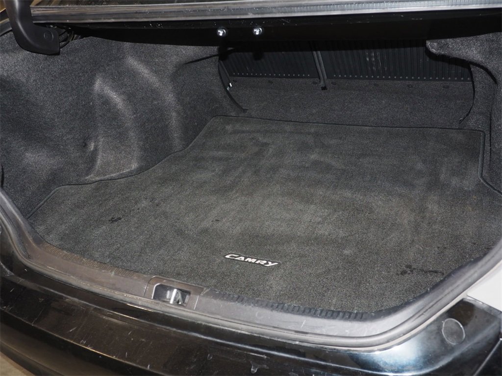 Used 2016 Toyota Camry XLE image 10