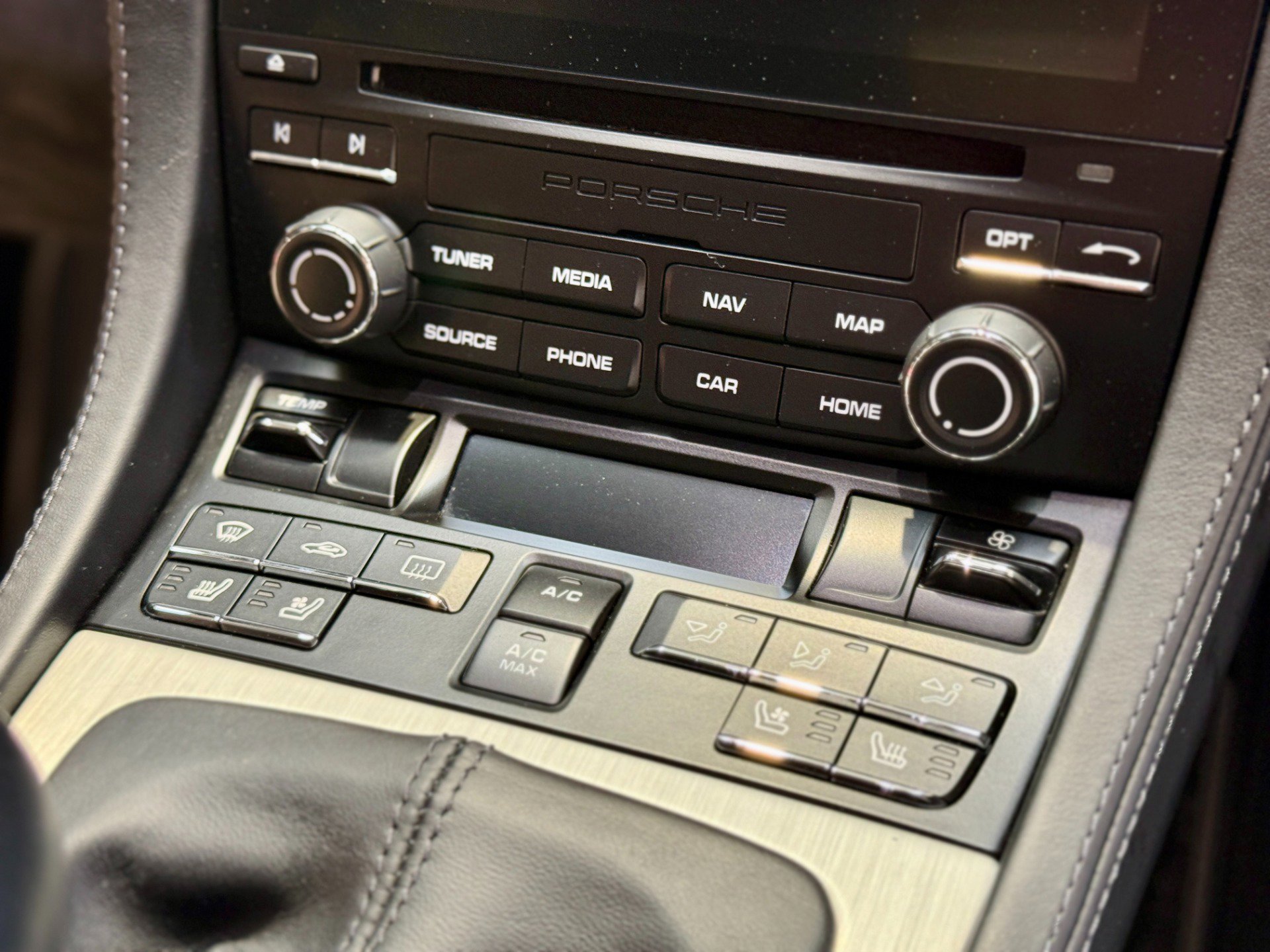 Used 2018 Porsche 718 Cayman GTS image 32