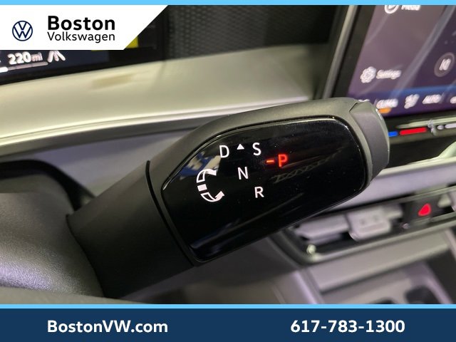 New 2026 Volkswagen Tiguan SE image 18