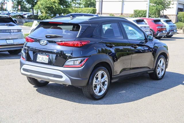 Certified 2022 Hyundai Kona SEL w/ Cargo Package AWD/4WD image 5